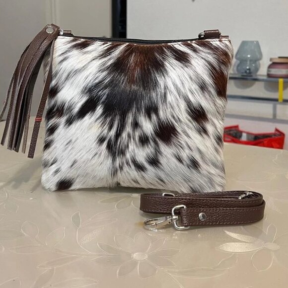 Women’s Western Cowhide Leather Tote Bag | Black & White Hair-On Hide Purse - Picture 5 of 8